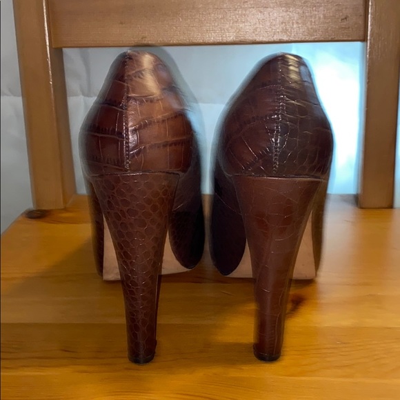 Bebe aligator print heel - Picture 3 of 4